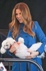 MARIA MENOUNOS on the Set of Extra in Universal City 2702