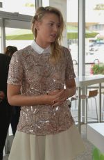 MARIA SHARAOVA Unveils Sugarpova Toppings Exclusively for Pinkberry