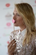 MARIA SHARAOVA Unveils Sugarpova Toppings Exclusively for Pinkberry