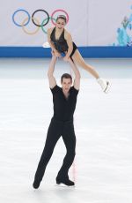 MARISSA CASTELLI and Simon Shnapir at 2014 Winter Olympics in Sochi