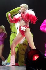 miley cyrus - bangerz tour in anaheim  02/20/14