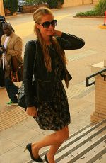 PARIS HILTON Shopping at Barneys New York in Beverly Hills