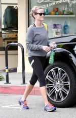 REESE WITHERSPOON Leaves a Gym in Brentwood 2602