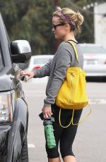 REESE WITHERSPOON Leaves a Gym in Brentwood 2602