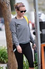 REESE WITHERSPOON Leaves a Gym in Brentwood 2602