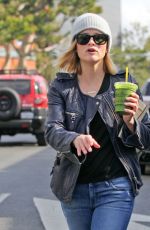 REESE WITHERSPOON Out and About in Brentwood