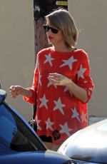 TAYLOR SWIFT Leaves a Gym in West Hollywood