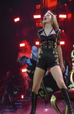 TAYLOR SWIFT Performs at Her Red Tour in O2 Arena in London