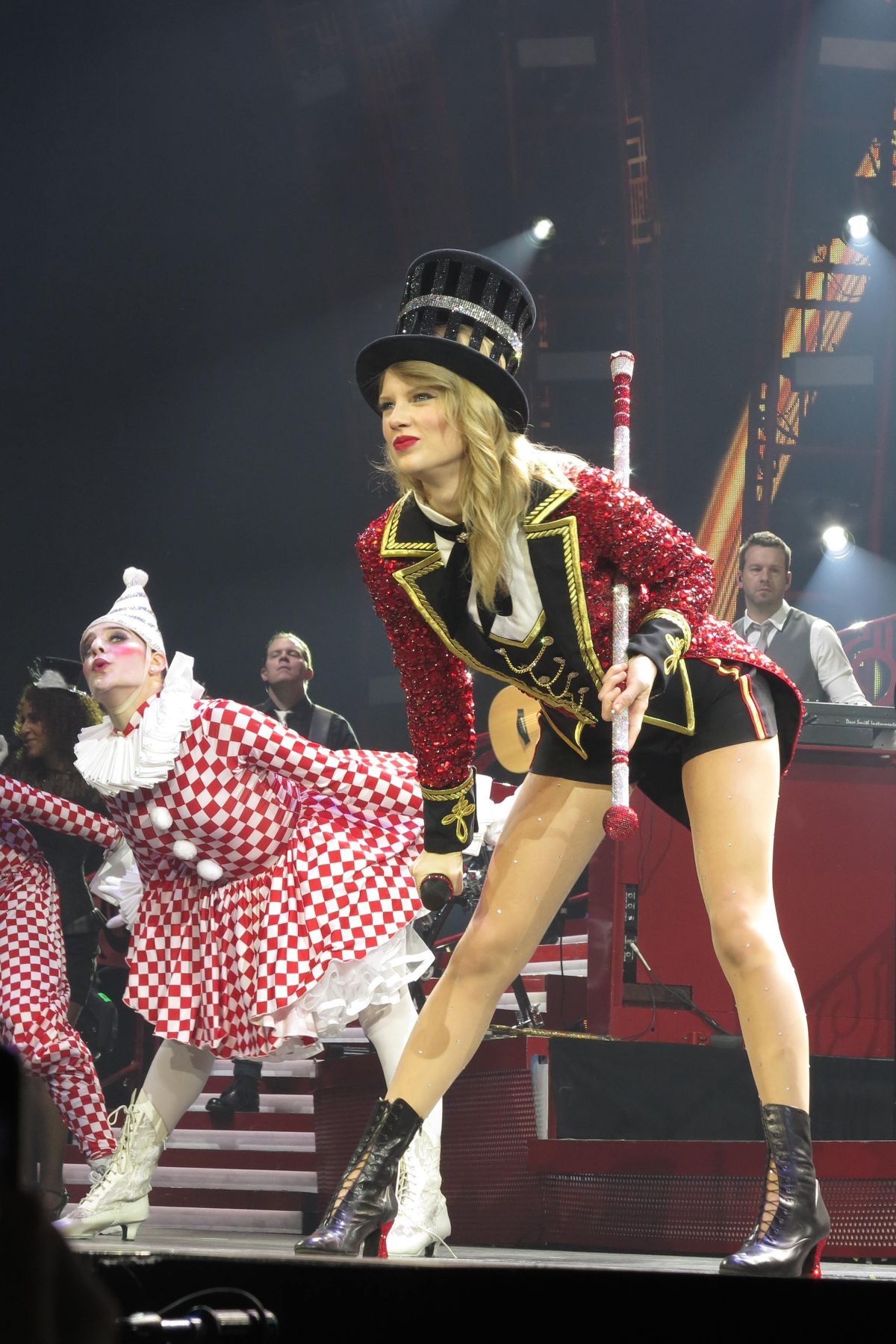taylor swift 22 red tour