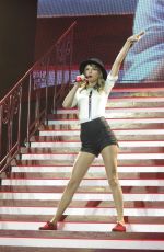 TAYLOR SWIFT Performs at Her Red Tour in O2 Arena in London