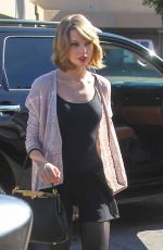 TAYLOR SWIFT with Short Hair Arrives at Her Dance Class in Los Angeles