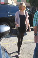 TAYLOR SWIFT with Short Hair Arrives at Her Dance Class in Los Angeles