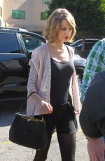 TAYLOR SWIFT with Short Hair Arrives at Her Dance Class in Los Angeles