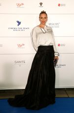 UMA THURMAN at 2014 Cinema for Peace Gala in Berlin