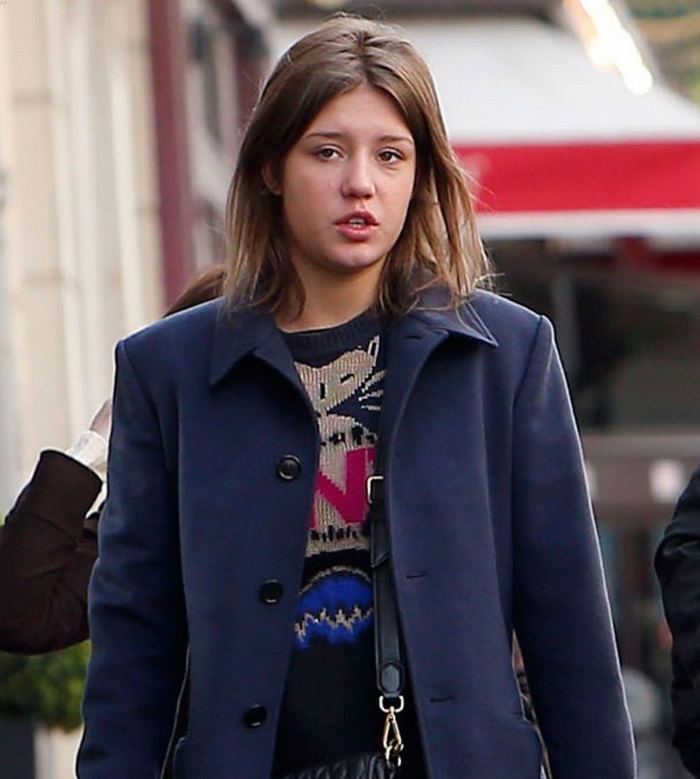 ADELE EXARCHOPOULOS and Saen Penn Out and About in Paris.