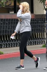 AMANDA BYNES Leaves Albertson