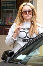 AMANDA BYNES Leaves Albertson