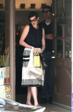 ANNE HATHAWAY out for Lunch at Cheebo in Los Angeles