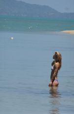 BAR REFAELI in Bikini in Thailand