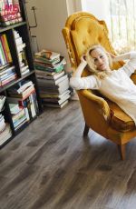CATHY BARON - Me in My Place Photoshoot