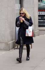 DAKOTA FANNING Out and About in New York