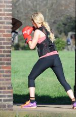 ELLIE GOULDING Work out at a Park in London
