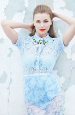 EMILY VANCAMP - Colette De Barros Photoshoot for Elle Magazine