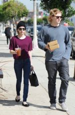 EMMA ROBERTS and Evan Peters Out for Lunch in Los Angeles