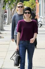 EMMA ROBERTS and Evan Peters Out for Lunch in Los Angeles