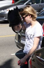 EMMA ROBERTS Hide from Paps Out in Los Angeles