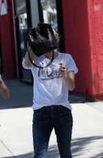 EMMA ROBERTS Hide from Paps Out in Los Angeles