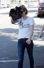 EMMA ROBERTS Hide from Paps Out in Los Angeles