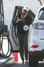 HALLE BERRY at a Gas Station in Los Angeles