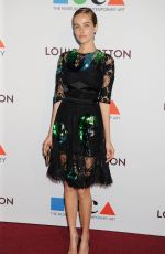 ISABELA LUCAS at Moca