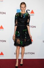 ISABELA LUCAS at Moca