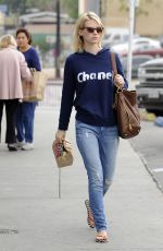 JANUARY JONES Shopping at Rite Aid in Los Feliz