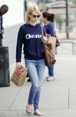 JANUARY JONES Shopping at Rite Aid in Los Feliz
