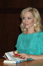JENNIE GARTH at Book Signing at Barnes & Noble in Los Angeles