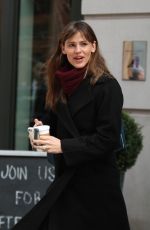 JENNIFER GARNER Leaves Her Hotel in New York