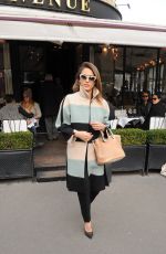 JESSICA ALBA Leaves L