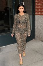 KIM AKRDASHIAN Heading to Late Night with Seth Meyers in New York 