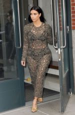 KIM AKRDASHIAN Heading to Late Night with Seth Meyers in New York 
