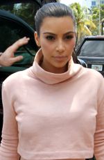 KIM KARDASHIAN Out for Lunch at the Webster