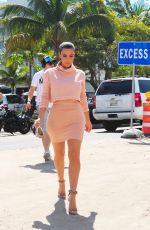KIM KARDASHIAN Out for Lunch at the Webster