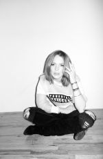 LINDSAY LOHAN - Photoshoot by Terry Richardson