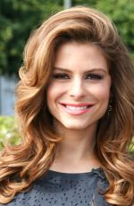 MARIA MENOUNOS on the Set of Extra in Universal City 1003