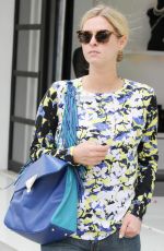 NICKY HILTON Shopping on Robertson Boulevard in Beverly Hills