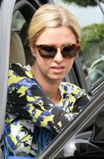 NICKY HILTON Shopping on Robertson Boulevard in Beverly Hills