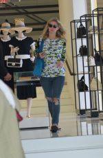 NICKY HILTON Shopping on Robertson Boulevard in Beverly Hills