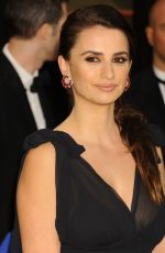 PENELOPE CRUZ at Vanity Fair Oscar Party in Hollywood
